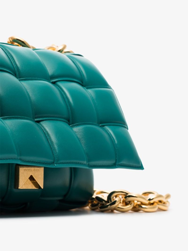 Blue the Chain Cassette Leather Shoulder Bag