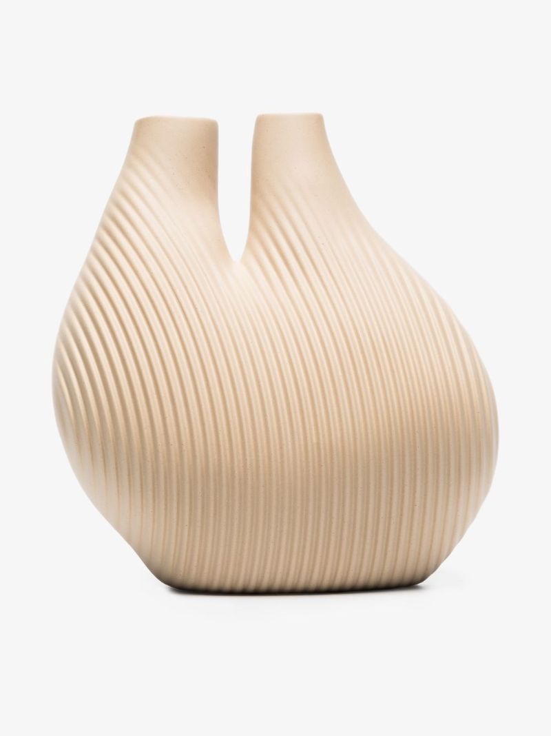 Neutral W&s Chamber Vase