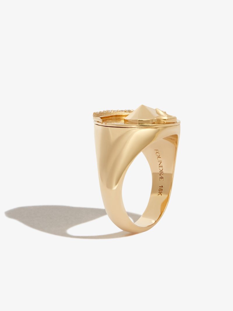 18k Yellow Gold Aquarius Diamond Signet Ring