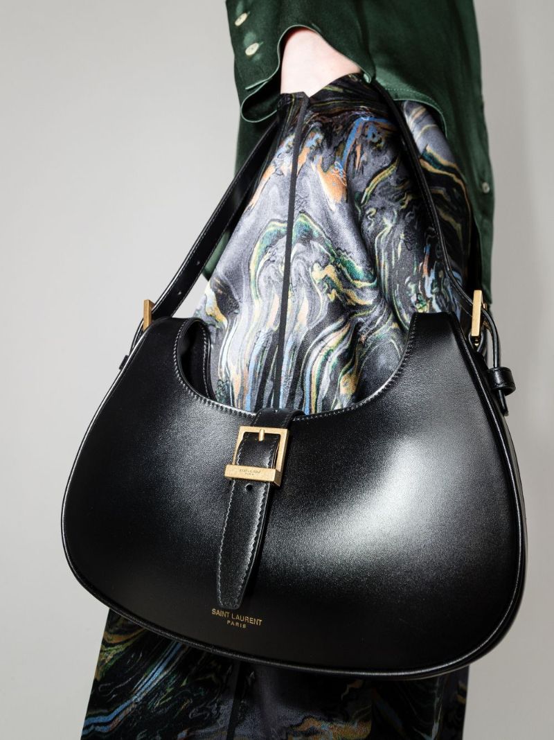 Black Le Fermoir Leather Shoulder Bag