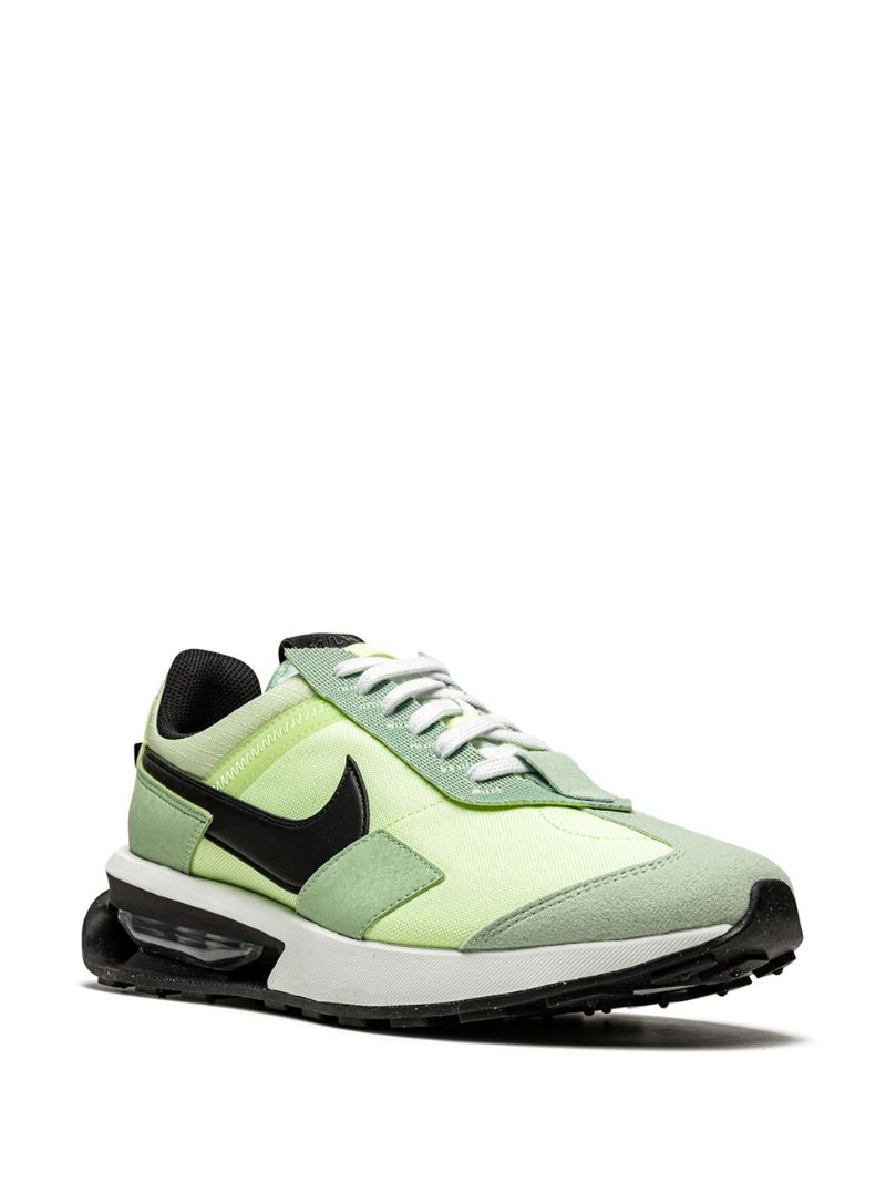 Green Air Max Pre-day Low Top Sneakers