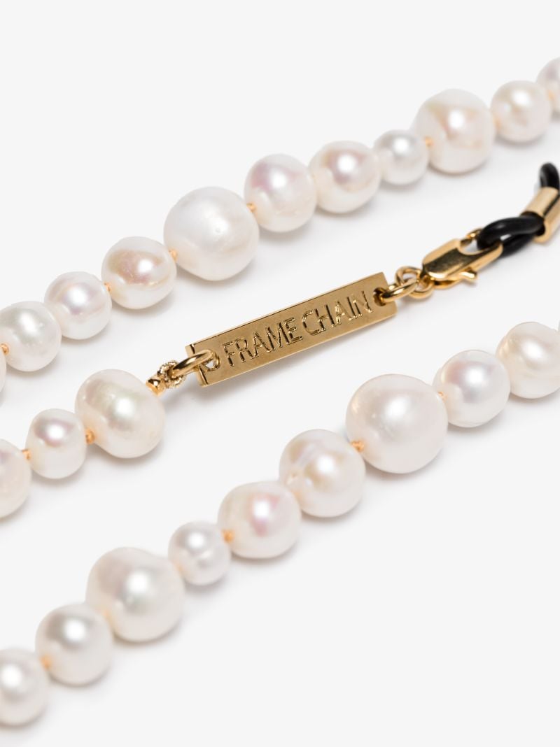 White Pearly Queen Sunglasses Chain