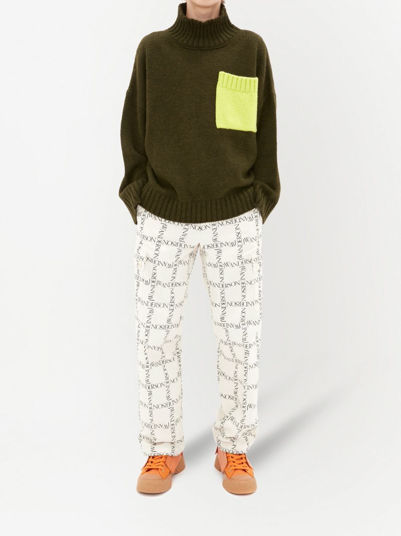 Green Contrast Pocket Sweater