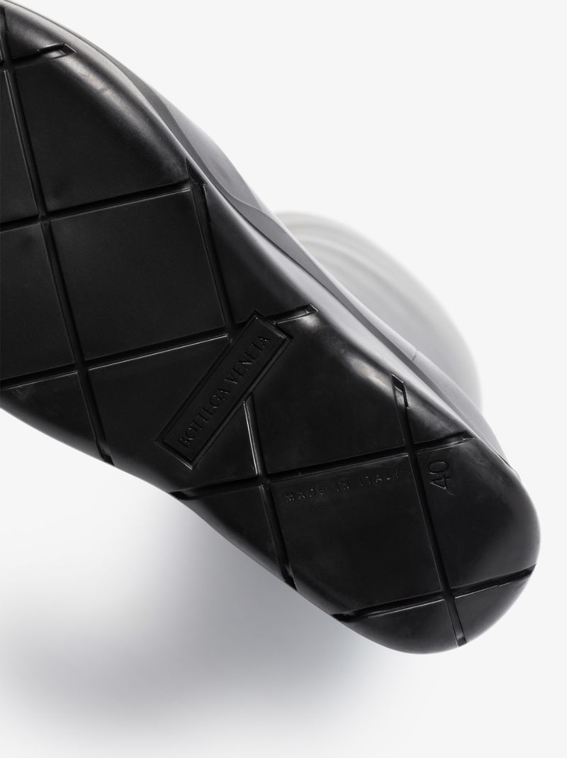 Black Puddle Knee-high Rubber Boots