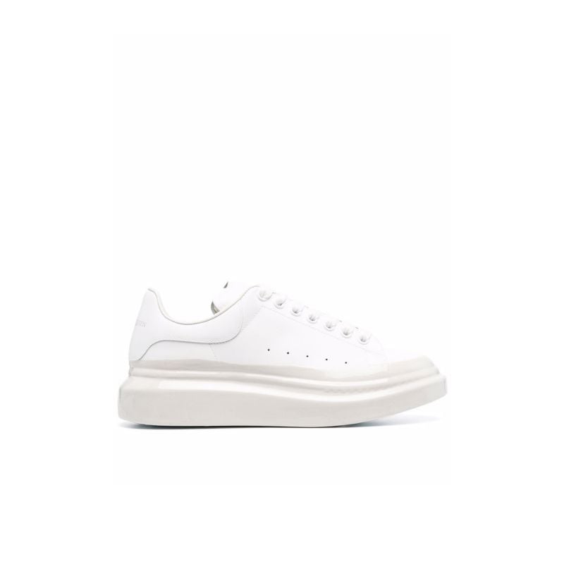 Oversized Contrasting-sole Sneakers