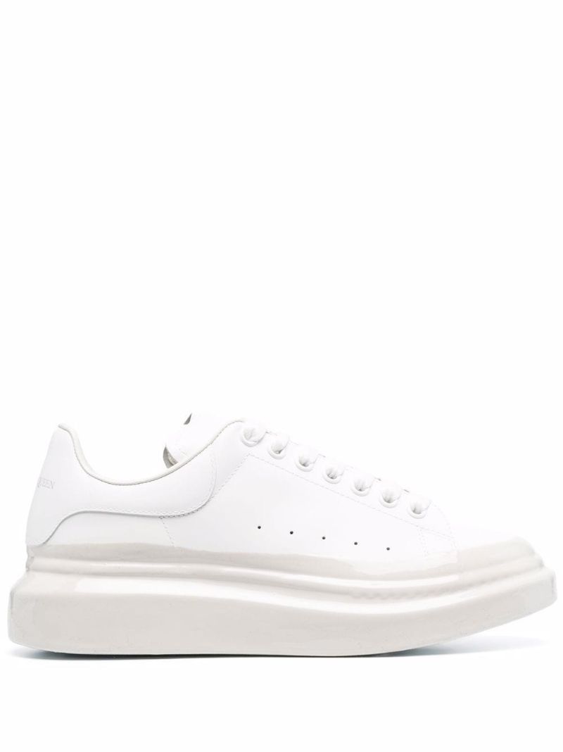 Oversized Contrasting-sole Sneakers