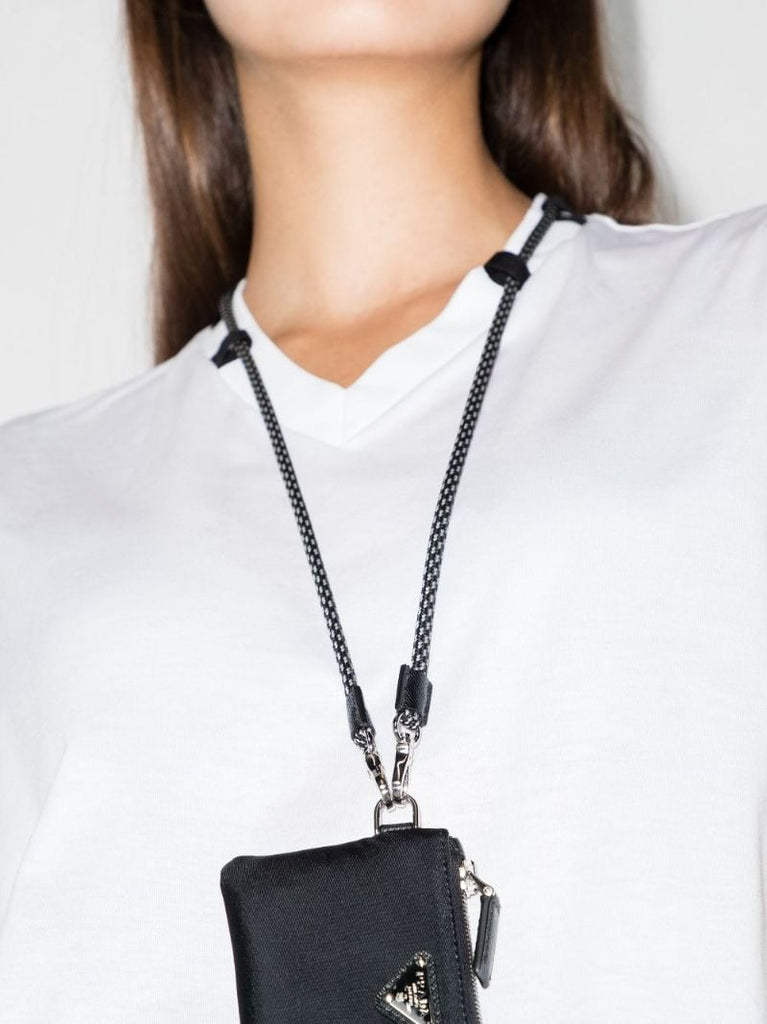 Detachable Pouch T-shirt