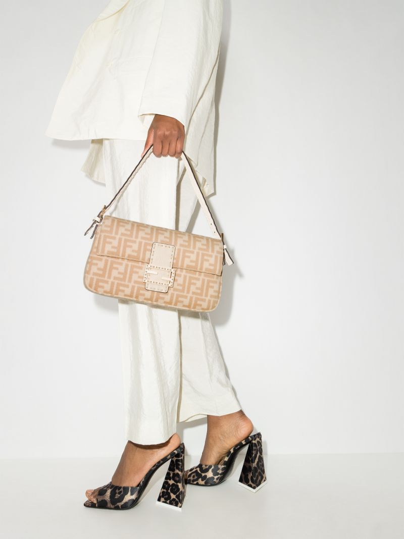 Neutral Baguette 1997 Wool Shoulder Bag