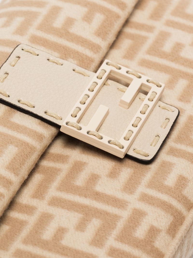 Neutral Baguette 1997 Wool Shoulder Bag