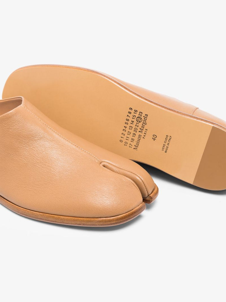 Neutral Tabi Babouche Leather Slippers