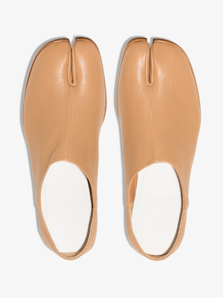 Neutral Tabi Babouche Leather Slippers