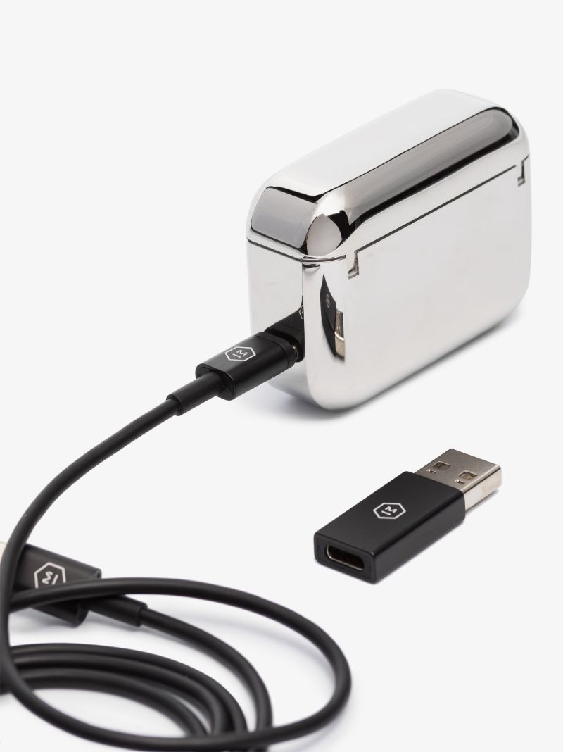 White Active Noise-cancelling Wireless Earphones