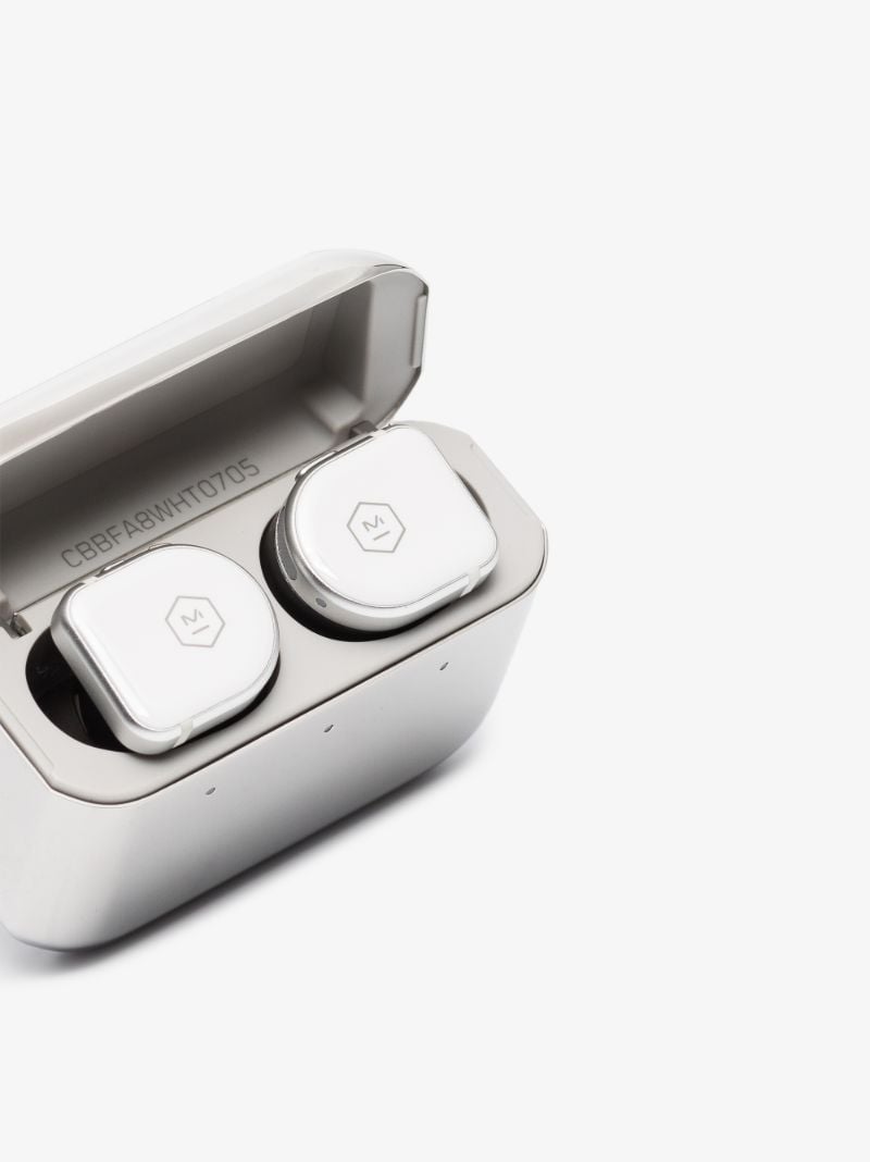 White Active Noise-cancelling Wireless Earphones