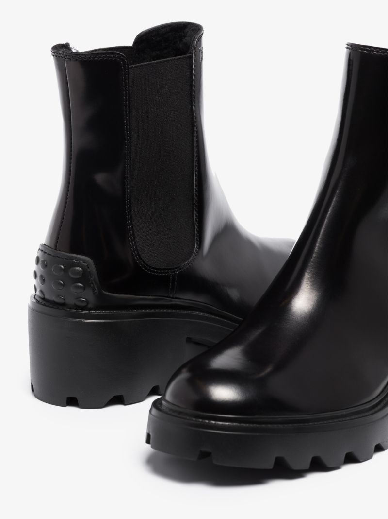 Black Carriage 60 Leather Chelsea Boots