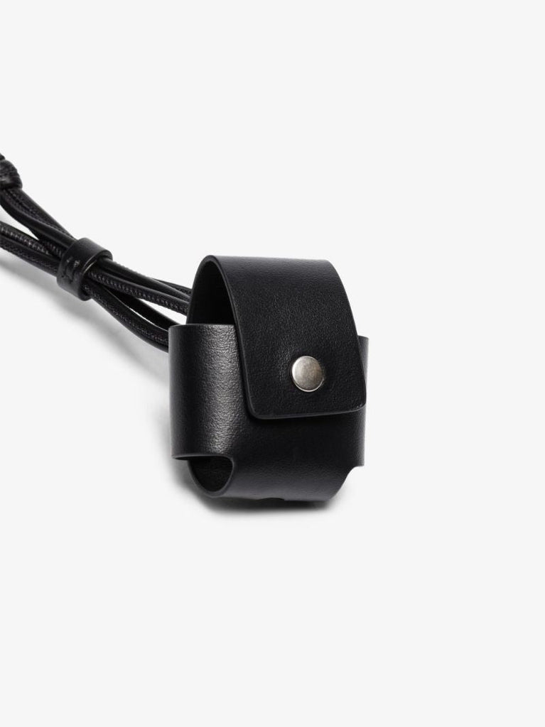 Black Tangle Leather Airpods Case