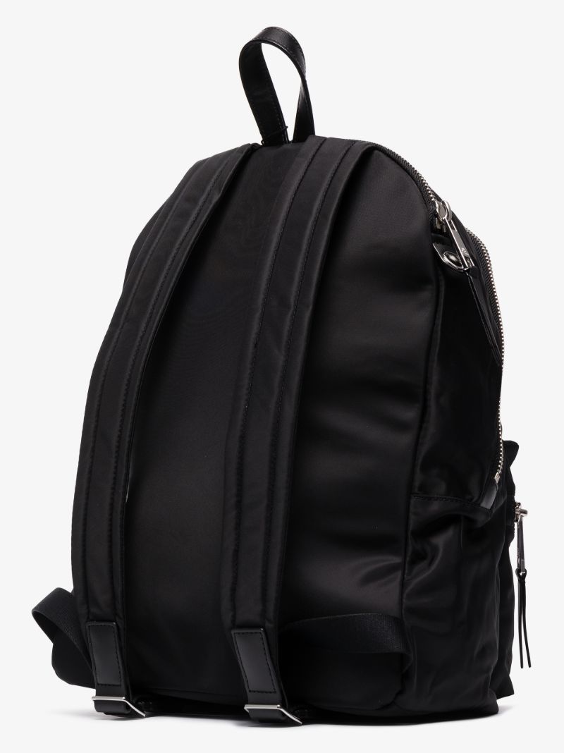 Black the Zipper Backpack
