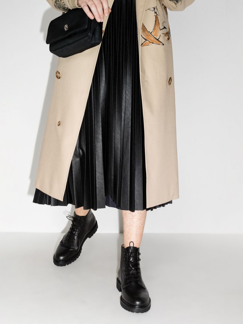 Black Model 21 Leather Ankle Boots
