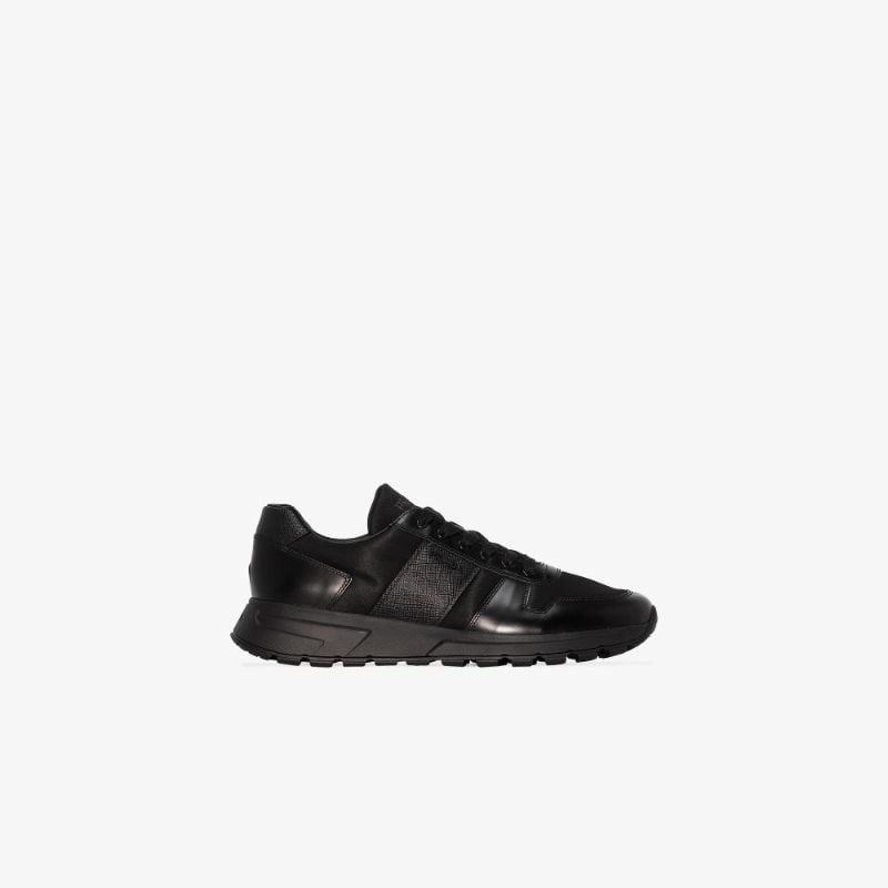 Black Prax 1 Low Top Leather Sneakers