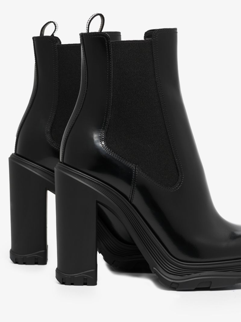 Black Tread 120 Leather Chelsea Boots