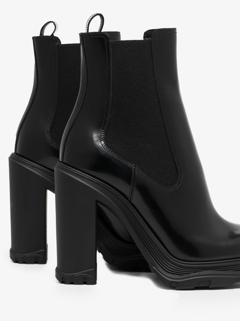 Black Tread 120 Leather Chelsea Boots