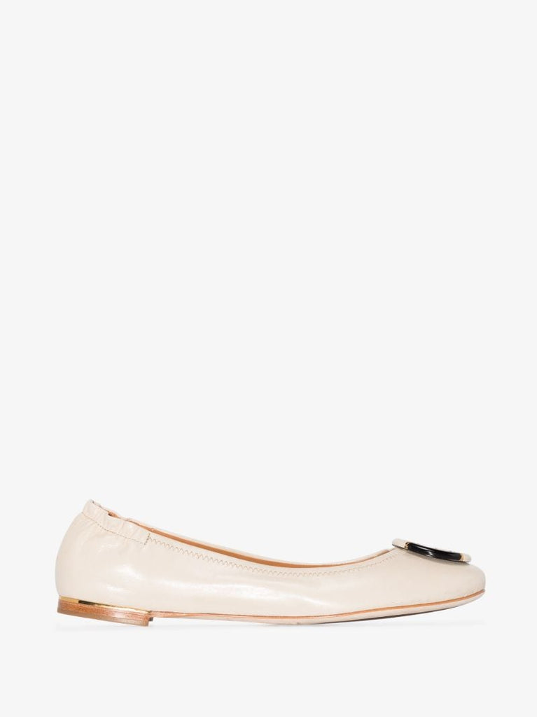 Neutral Logo Plaque Leather Pumps