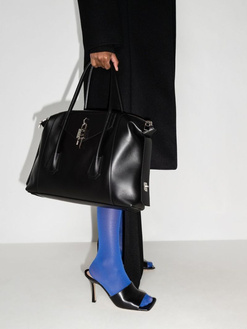 Black Antigona Lock Soft Medium Leather Tote Bag