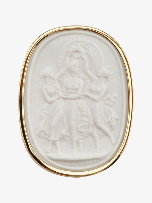 Gold Tone Cameo Brooch