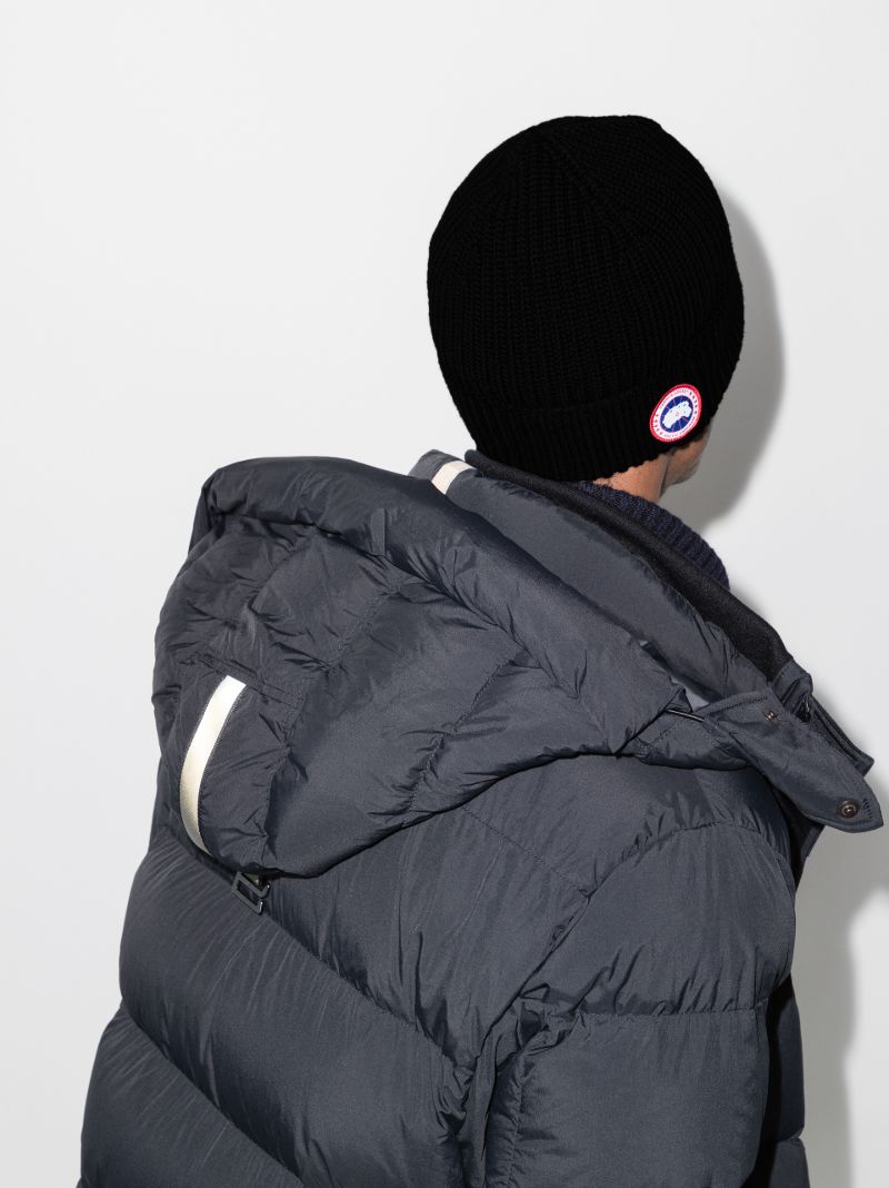 Black Arctic Disc Wool Beanie Hat