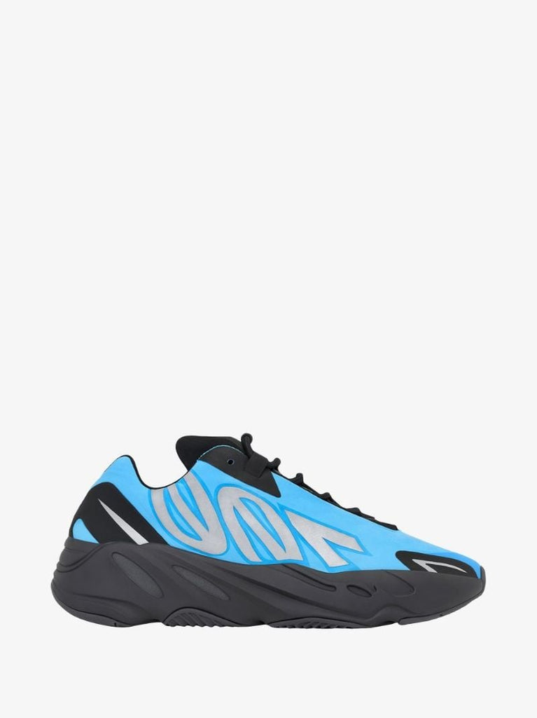Yeezy Boost 700 