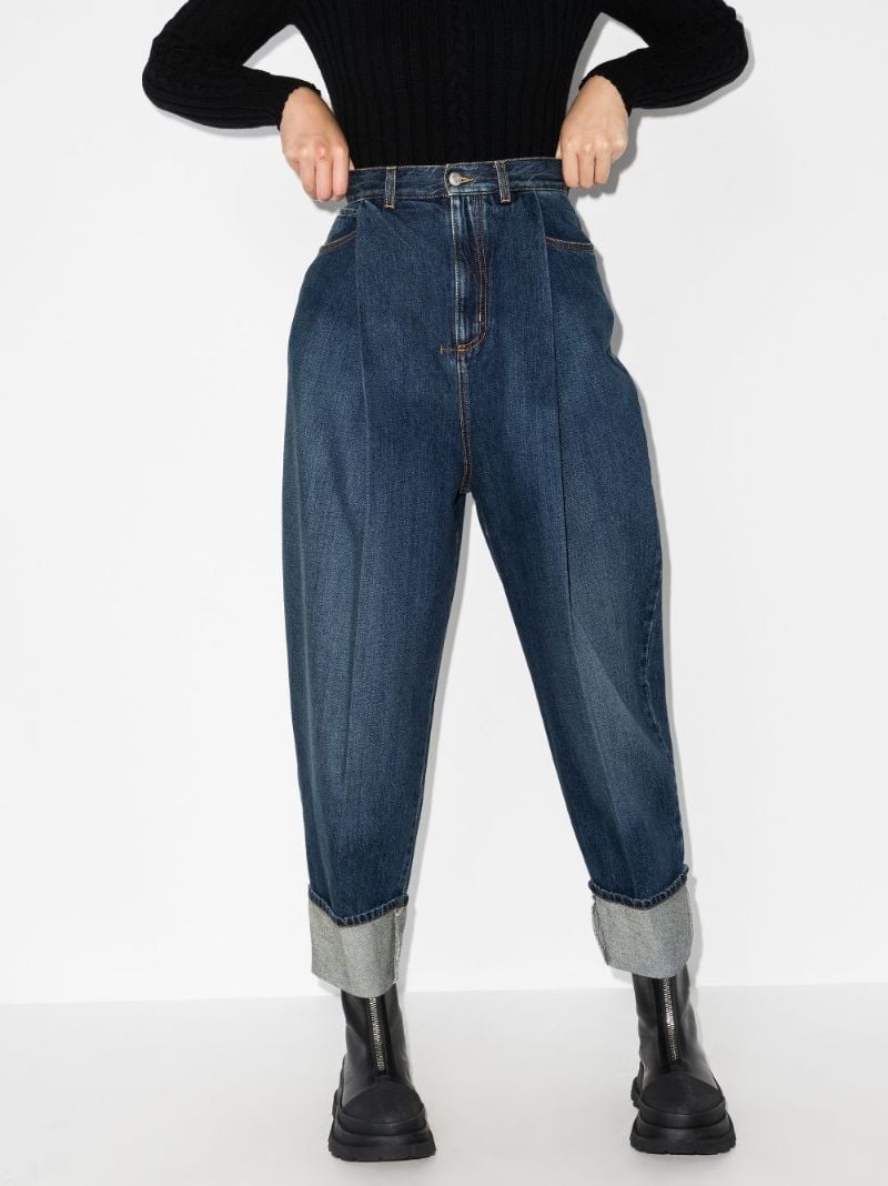 Oversized Pleated Jeans