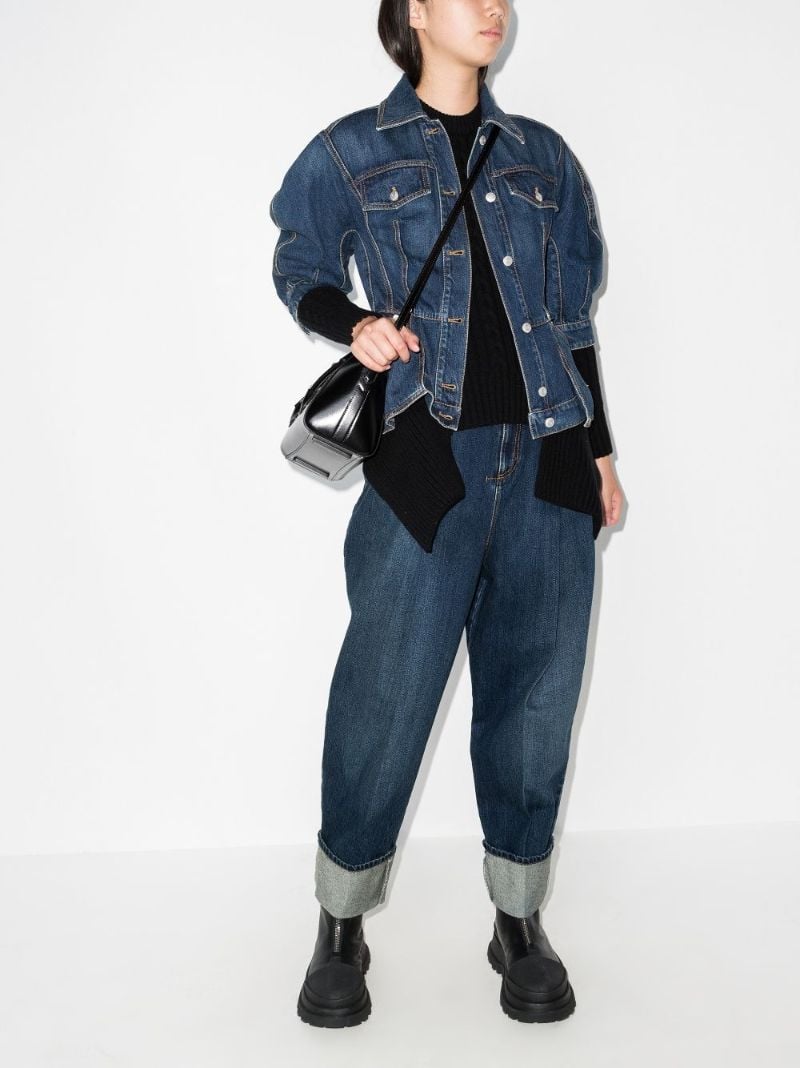 Oversized Pleated Jeans