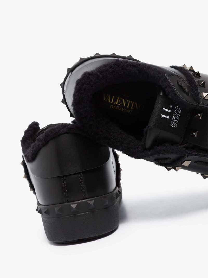 Black Rockstud Untitled Low Top Leather Sneakers
