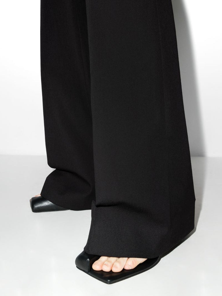 Le High Flared Trousers