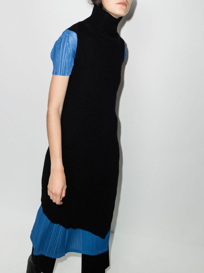 Asymmetric Hem Sleeveless Jumper