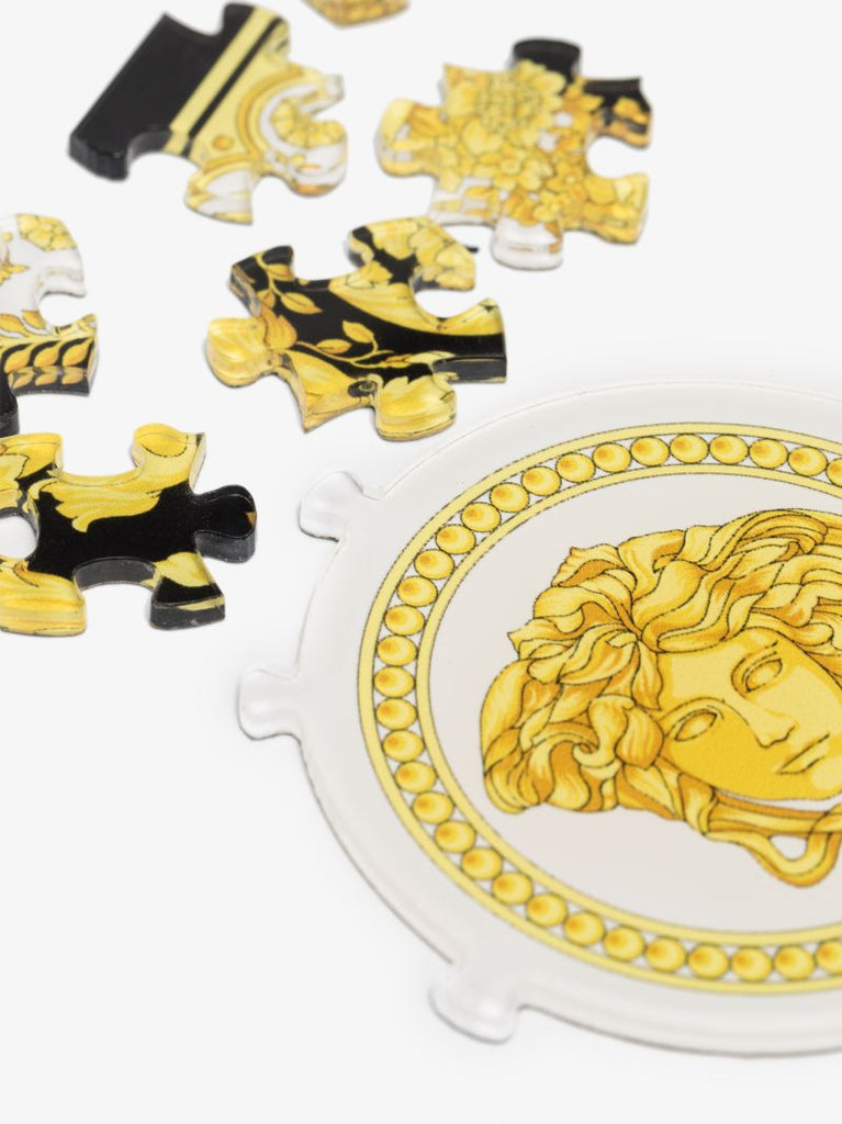 Yellow Baroque Medusa Puzzle Game