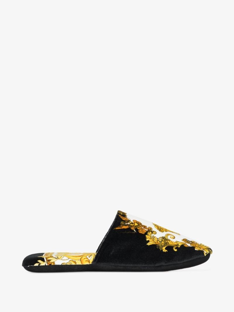 Black Medusa Renaissance Print Slippers