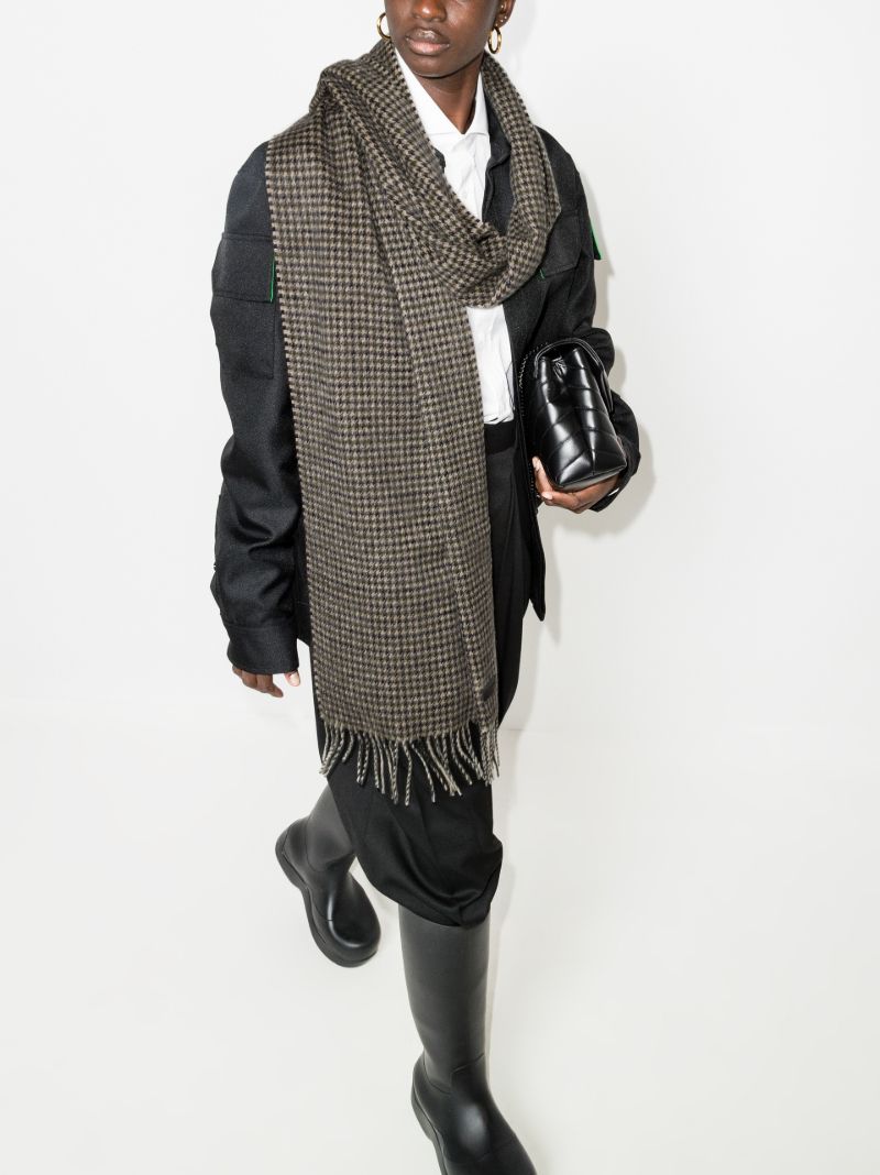 Neutral Houndstooth Jacquard Scarf
