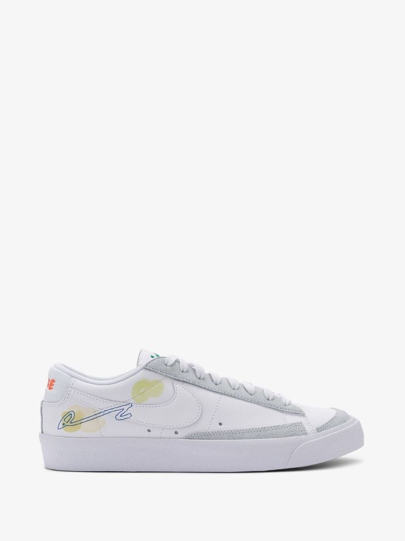 White Flyleather Blazer 77 Sneakers