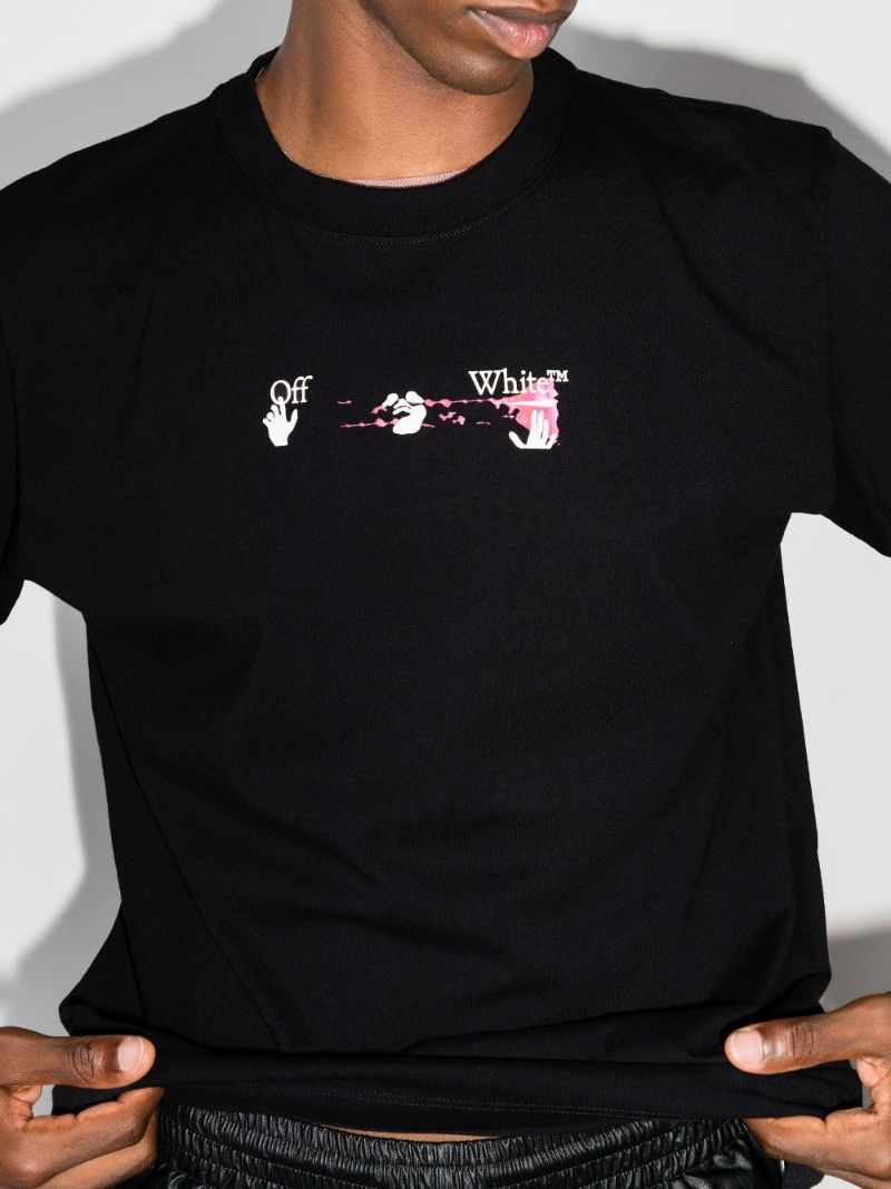 Acrylic Arrows Print T-shirt