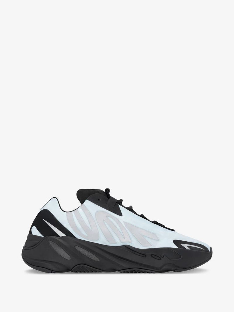 Yeezy Boost 700 