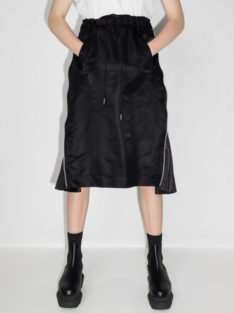 Zip Detail Pleated Skirt