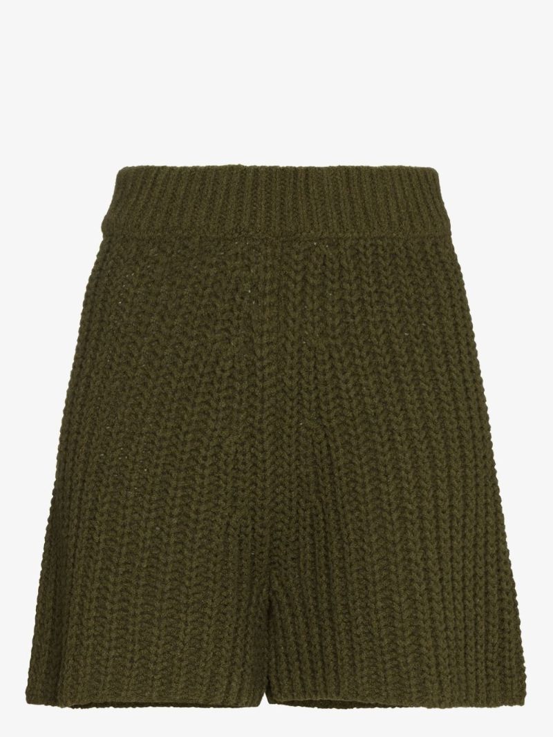 Pucon Ribbed Knit Bermuda Shorts