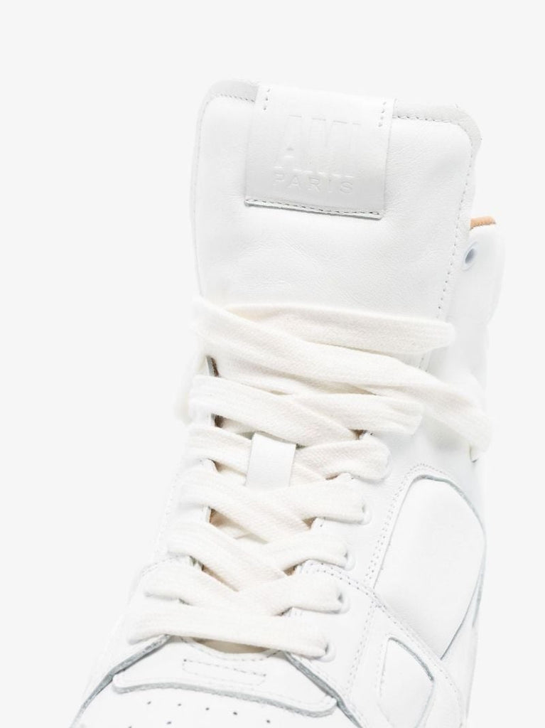 White Ami De Coeur Leather Sneakers