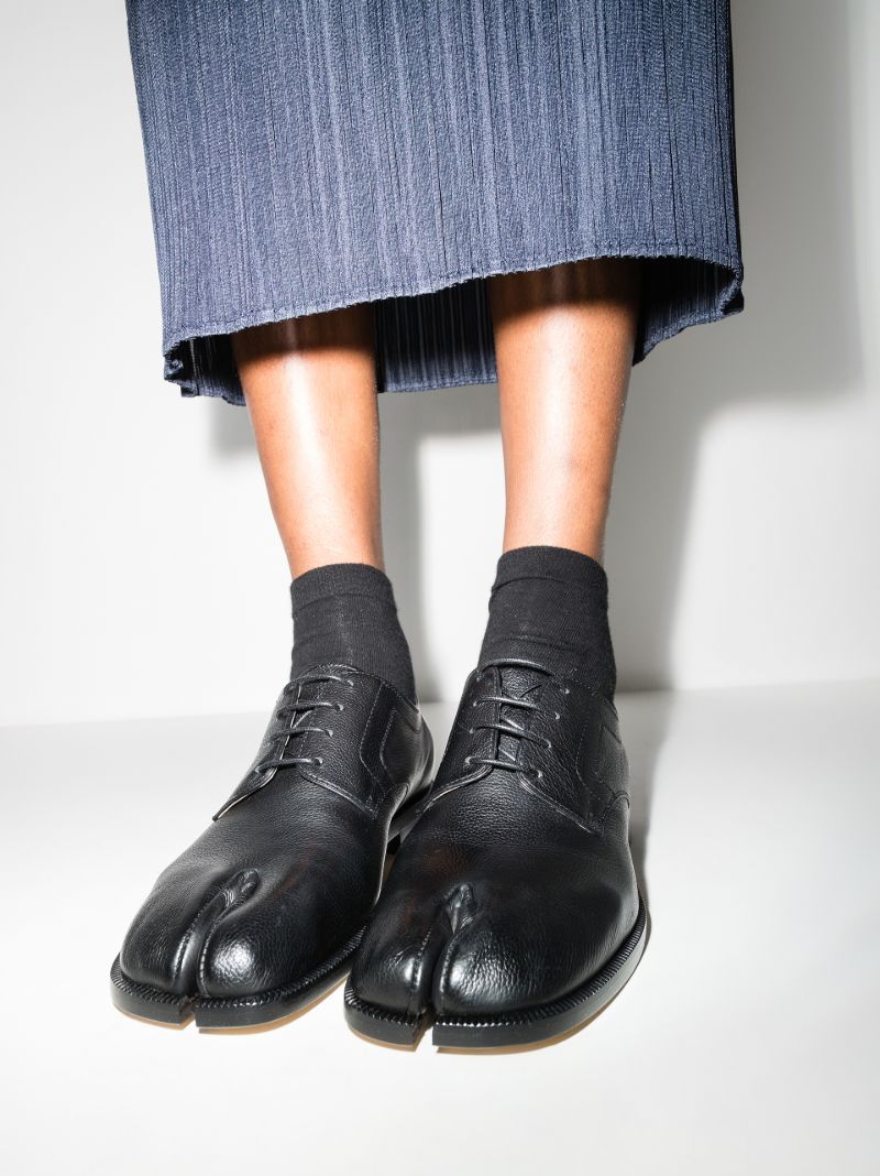 Black Tabi Leather Derby Shoes