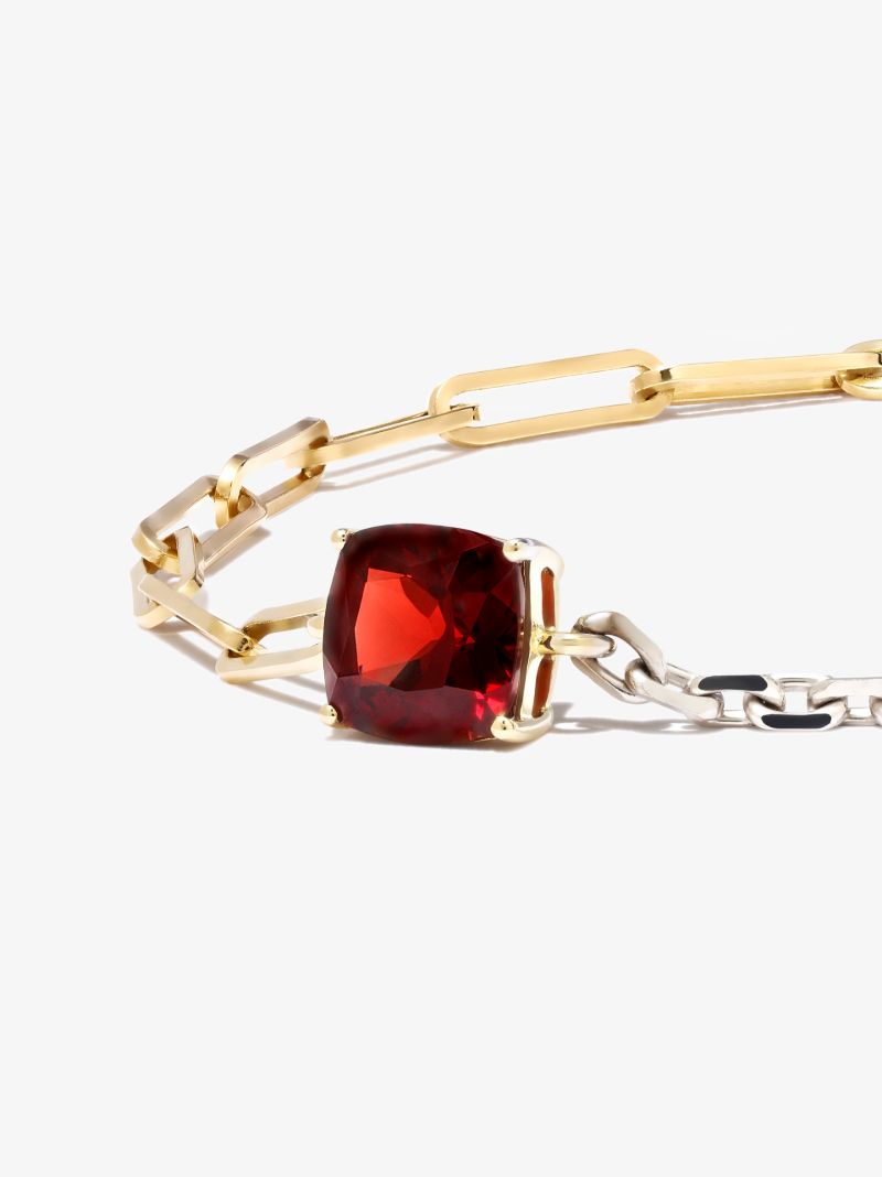 18k White and Yellow Gold Solitaire Garnet Bracelet