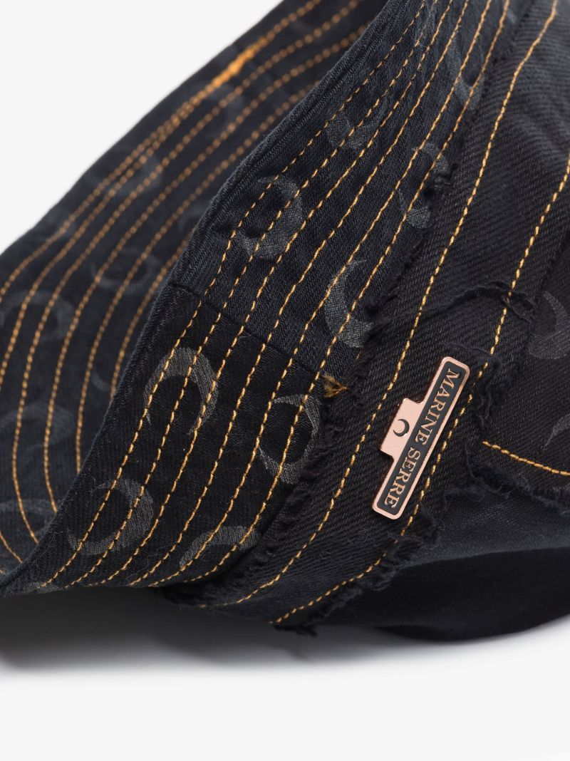 Black Crescent Moon Print Bucket Hat