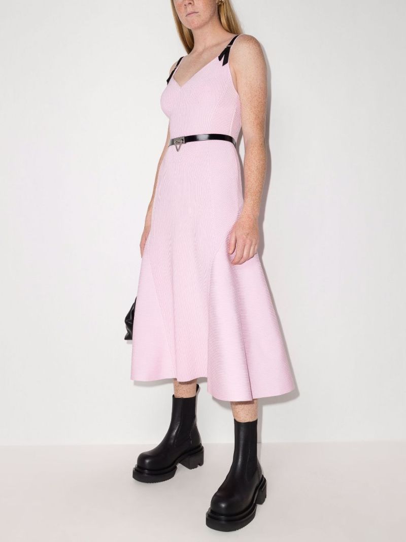 Pink Sweetheart Neckline Ribbed Midi Dress