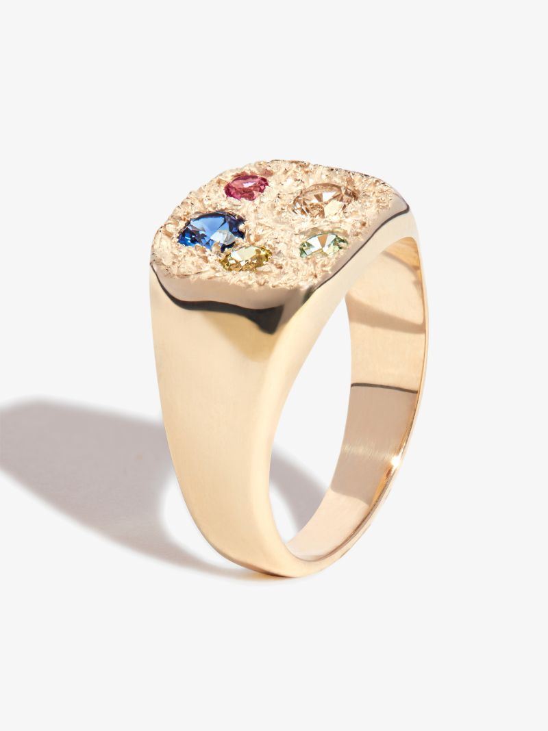 9k Yellow Gold Hanging Basket Sapphire Ring