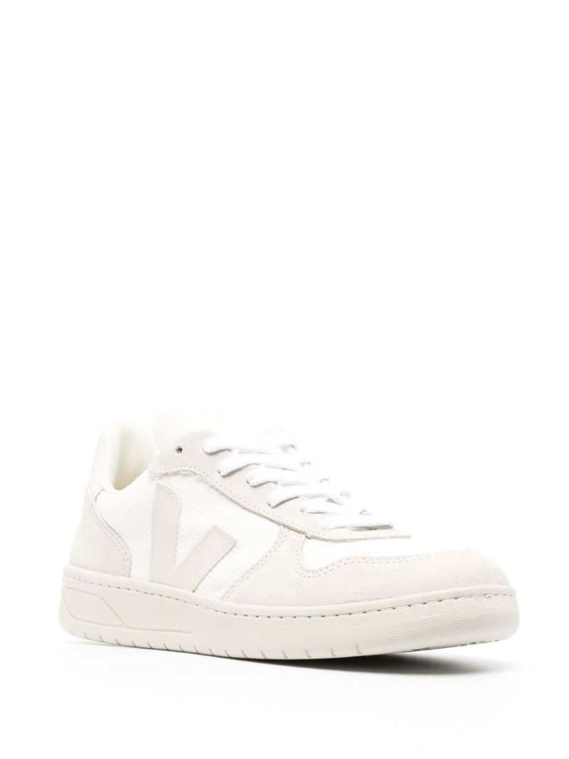White V-10 B-mesh Low Top Sneakers