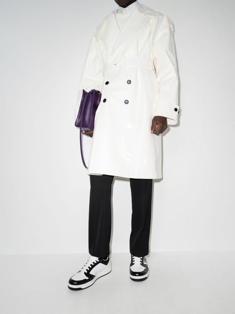 White District Low-top Leather Sneakers